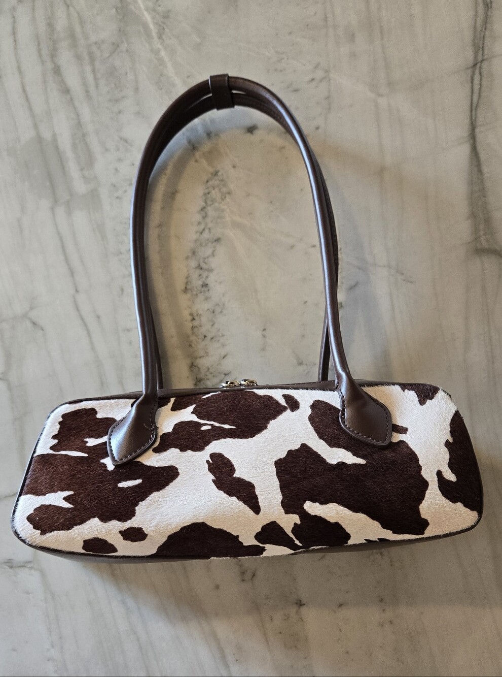 House of Harlow 1960 East-West Baguette Calf Hair Barrel Shoulder Bag Cow Design - Picture 2 of 13